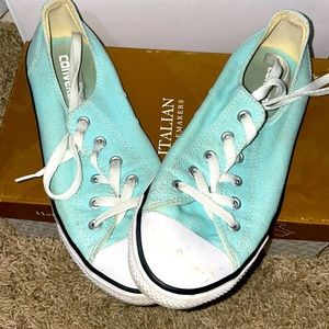 light blue low top converse